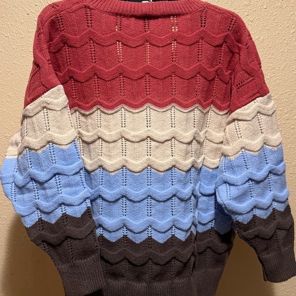 DAVI & DANI Women’s V-Neck oversized Sweater in Mauve, Cream, Blue, and Brown​ - Picture 6 of 8